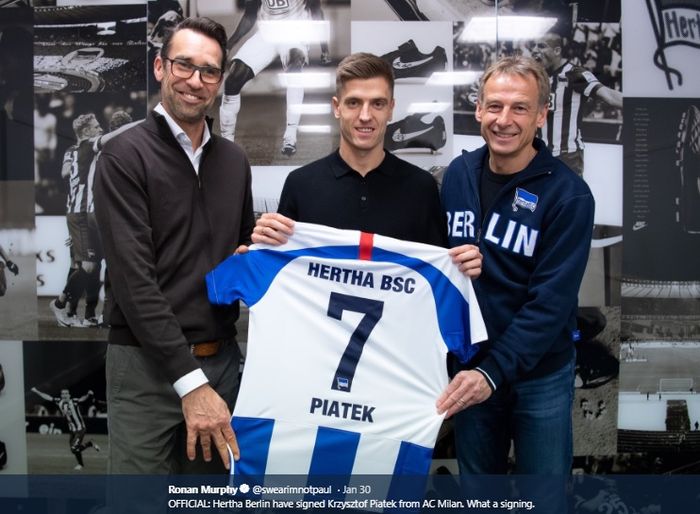 Mantan penyerang AC Milan, Krzysztof Piatek, resmi bergabung dengan klub Bundesliga, Hertha Berlin.