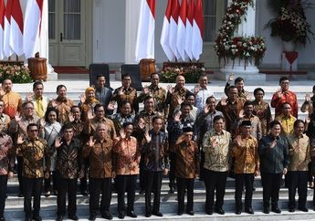 Dengan Intonasinya yang Khas, Jokowi Tegaskan Hal Ini yang Bikin Para Menterinya Menyimak dengan Seksama