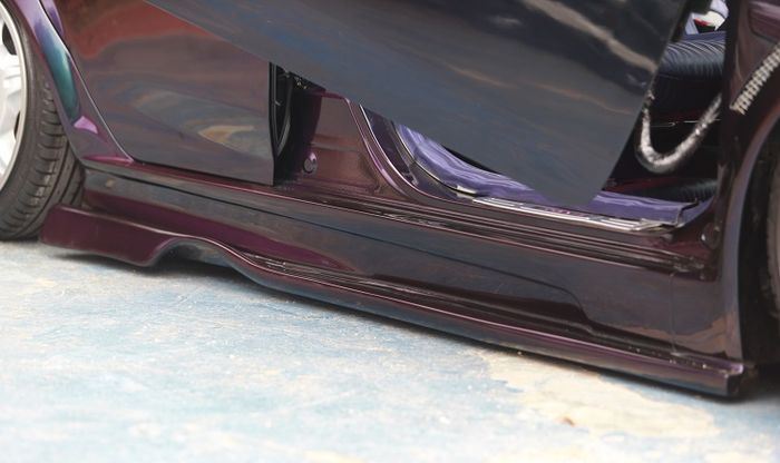 Side skirt . Body Kit custom