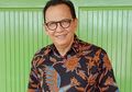 Luasnya Rumah Roy Marten yang Berdesain Tempo Dulu, Penuh Lukisan dan Ukiran Kayu Jati