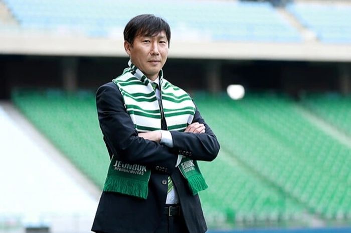 Kim Sang-sik dari Korea Selatan dilaporkan telah sepakat dengan VFF untuk melatih Timnas Vietnam menggantikan Philippe Troussier.