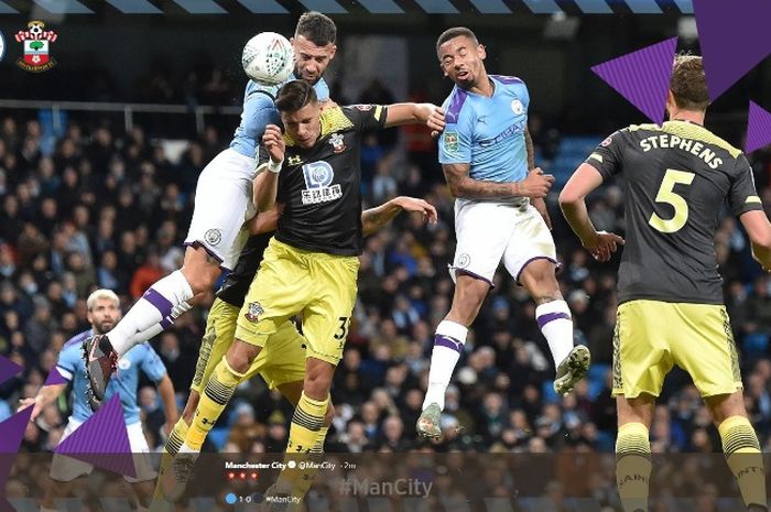 Bek Manchester City, Nicolas Otamendi, daam laga kontra Southampton di Etihad Stadium, Selasa (29/10/2019).