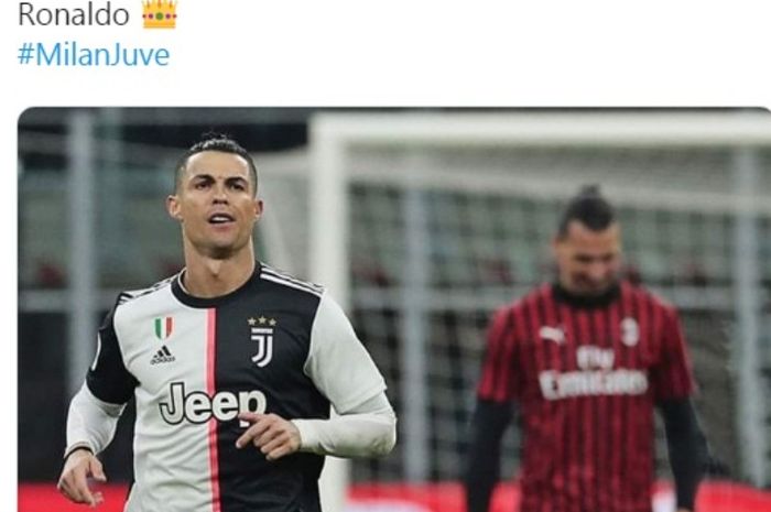 Cristiano Ronaldo dan Zlatan Ibrahimovic dalam duel AC Milan versus Juventus di San Siro, Kamis (13/2/2020).