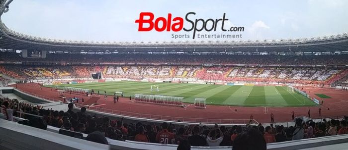 Suasana jelang laga Persija kontra tamunya Mitra Kukar pada pekan ke-34 Liga 1 2018 di SUGBK, 9 Dese
