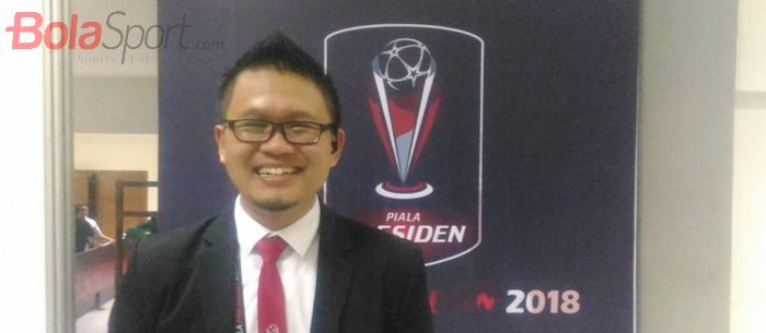 Asep Saputra, match commisoner Indonesia, saat berada di Stadion Manahan Solo, Minggu (4/2/2018).