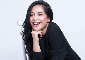 Belum Idul Adha, Nagita Slavina Sudah Tenteng 'Ketupat' Hijau Seharga Rp36 Juta dari Bottega Veneta