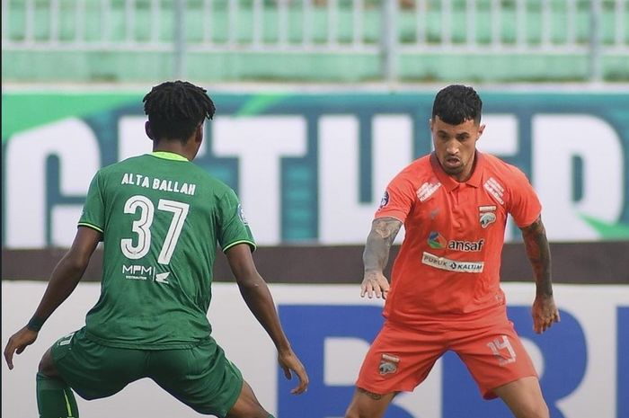 Suasana pertandingan laga pekan ke-22 Liga 1 2022/2023 antara Persebaya Surabaya vs Borneo FC, Jumat (3/2/2023).