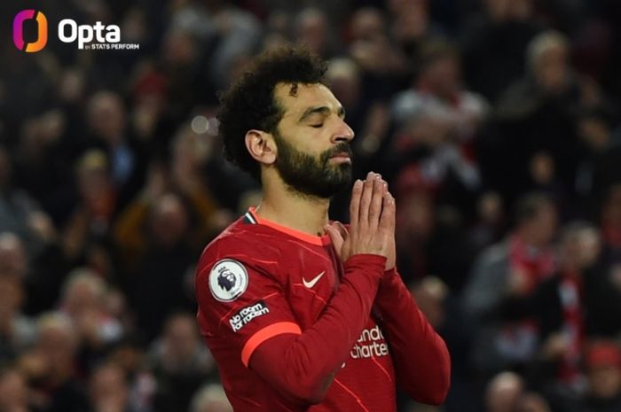 Penyerang Liverpool, Mohamed Salah, menjadi  peraih Golden Boot Liga Inggris 2021-2022.