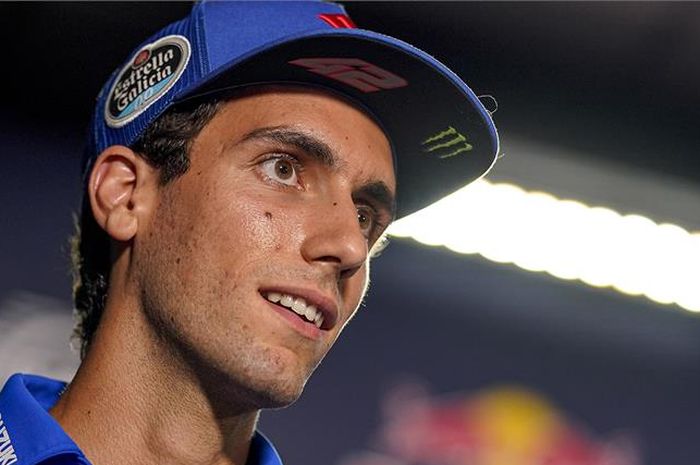 Pembalap Suzuki Ecstar, Alex Rins ingin merebut gelar juara dunia MotoGP dari tangan rekannya Joan Mir.