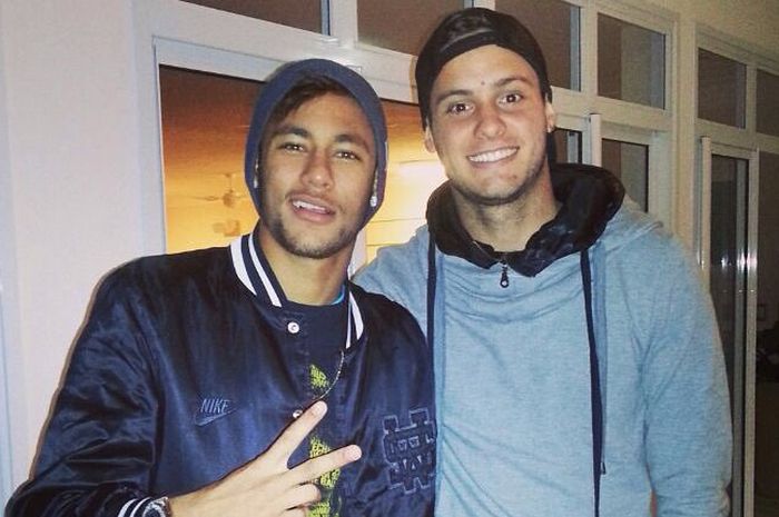 Patrick Cruz dos Santos saat bersama Neymar