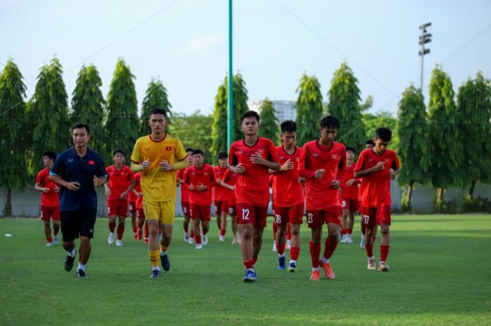 Para pemain Timnas U-16 Vietnam untuk persiapan menuju Piala AFF U-16 2022