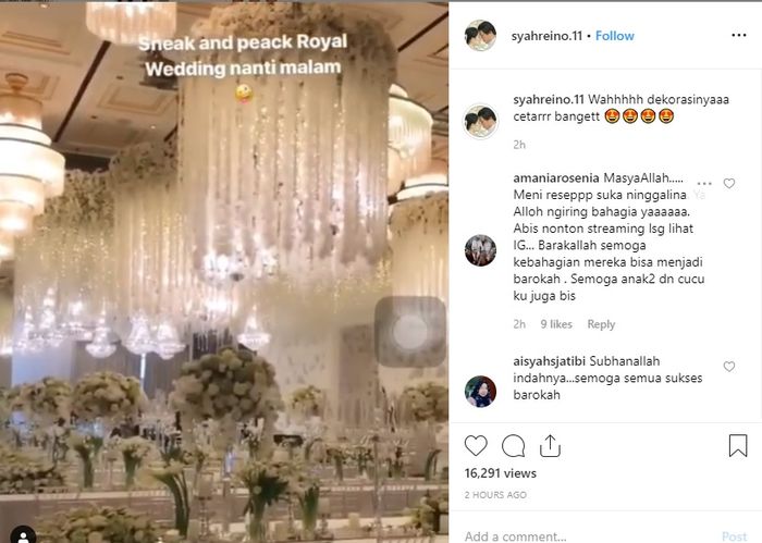 Dekor mewah gala dinner Syahrini