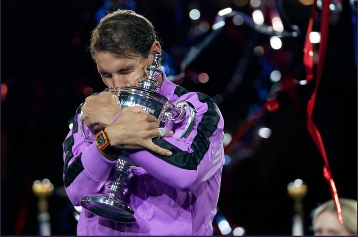 Ekspresi hari petenis Spanyol, Rafael Nadal, usai memastikan gelar juara US Open 2019 Senin (9/9/2019) pagi WIB.