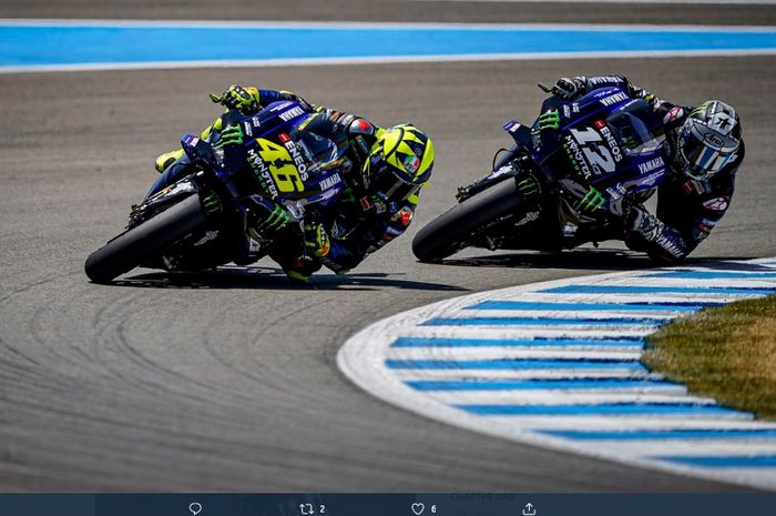 Duo pembalap Yamaha, Valentino Rossi (46) dan Maverick Vinales (12).