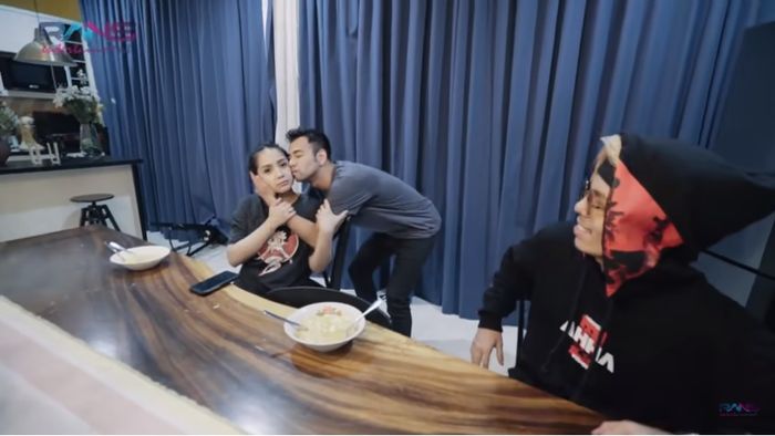 Pelukan Raffi Ahmad untuk Gigi sebagai permintaan maaf