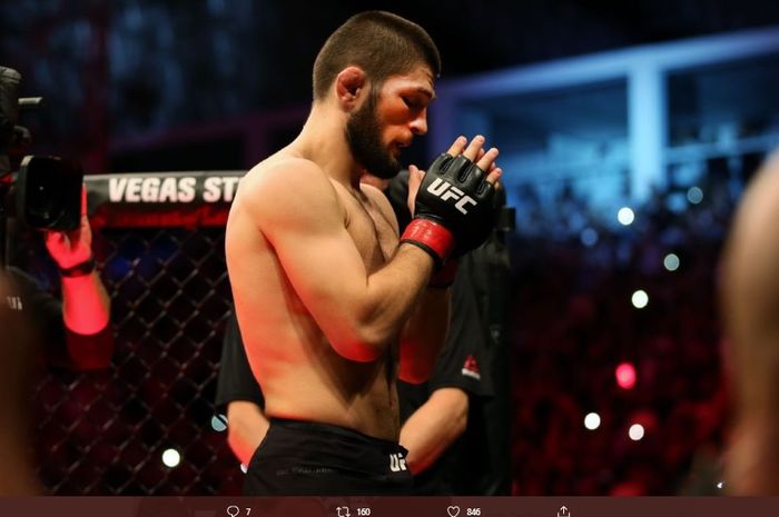 Jagoan asal Rusia, Khabib Nurmagomedov kala masih aktif sebagai petarung UFC.