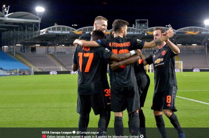 Para pemain Manchester United merayakan gol yang dicetak ke gawang LASK Linz dalam laga leg pertama babak 16 besar Liga Europa di Stadion Linzer, Kamis (12/3/2020).