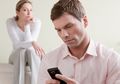 Istri Curigai Suaminya Selingkuh hingga Pasang Kamera Pengintai di Kantor, Wanita Ini Temukan Kebenaran yang Mengerikan