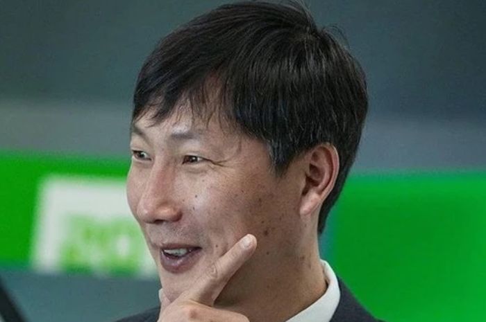 Kim Sang-sik resmi menjadi pelatih Timnas Vietnam sekaligus tim U-23 pada 3 Mei 2024. Dia menggantikan Philippe Troussier.