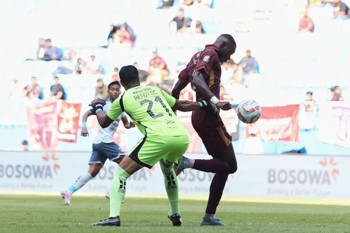 Suasana pertandingan antara PSM Makassar vs Persita Tangerang dalam laga pekan ke-24 Liga 1 2023/2024 yang berlangsung di Stadion Batakan, Balikpapan, Minggu (4/2/2024).