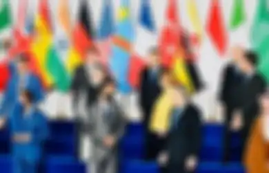 Mari Sungkem Sama Ibu-ibu dan Emak-emak yang Berhasil Selamatkan Ekonomi Indonesia di Tengah Covid-19! Presiden Jokowi Janjikan Ini untuk Mereka, Akankah Diwujudkan?