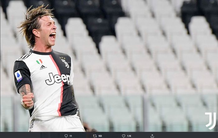 Pemain Juventus, Federico Bernadeschi, merayakan gol ke gawang Sampdoria pada Senin (27/7/2020) dini hari WIB.