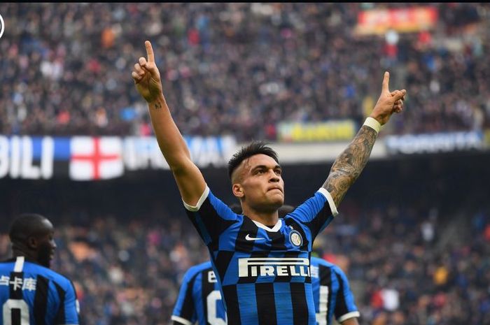 Lautaro Martinez mencetak gol saat Inter Milan bersua Cagliari dalam partai Serie A di Giuseppe Meazza, 26 Januari 2020.