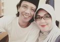 Pernah Dipenjara Karena Korupsi, Mandra Punya Istri Cantik yang Setia Bawakan Makanan Betawi ke Rutan