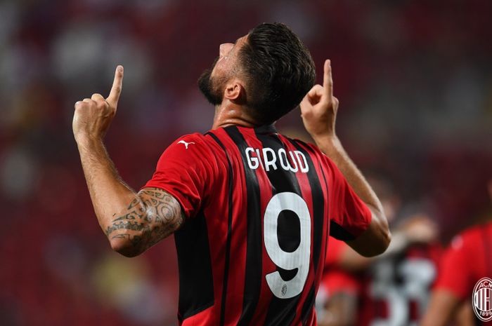 Olivier Giroud mencetak 2 gol dalam uji coba AC Milan vs Panathinaikos, Sabtu (14/8/2021) di Trieste.