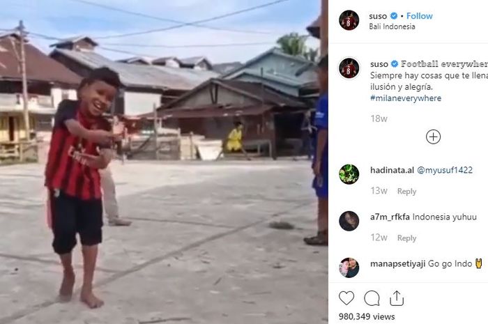 Pemain AC Milan, Suso, mengunggah sebuah video bocah asal Aceh yang sedang bermain bola.