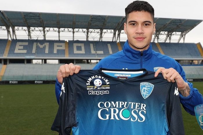 Kevin Diks saat diperkenalkan oleh Empoli pada Kamis (31/1/2019).