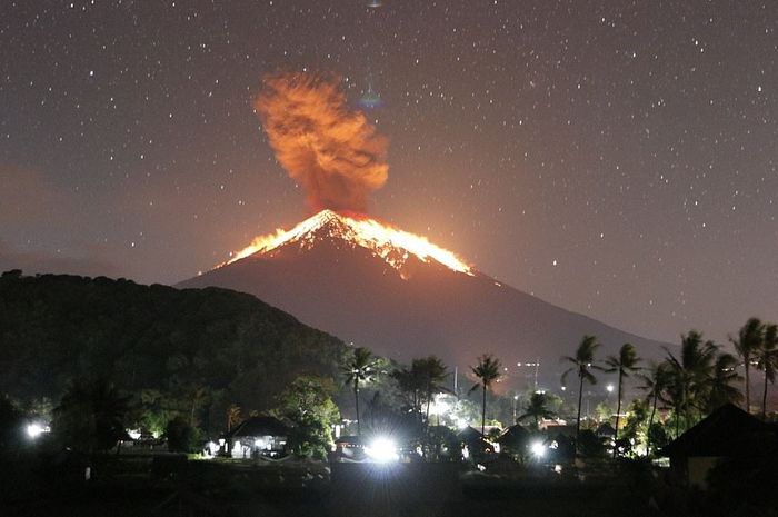 Download 820 Gambar Gunung Agung  