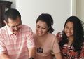 Mayangsari Rayakan Anniversary Pernikahan Tampil Seksi dengan Kaos Belahan Dada Rendah Tuai Ucapan Selamat Rekan Artis