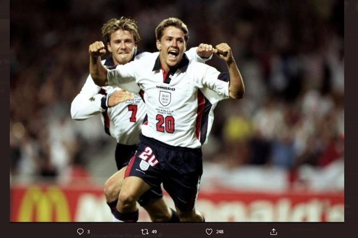 Michael Owen dan David Beckham merayakan gol timnas Inggris ke gawang Argentina di Piala Dunia 1998.