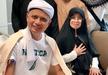 Ibunda Ustaz Arifin Ilham Mengaku Didatangi Mendiang Putranya Lewat Mimpi