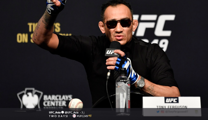 Petarung UFC asal Amerika Serikat, Tony Ferguson ketika menghadiri konferensi pers UFC 249. Dalam pertarungan tersebut, Ferguson akan menghadapi Justin Gaethje di VyStar Veterans Memorial, Jacksonville, Florida, AS, Sabtu (9/5/2020).