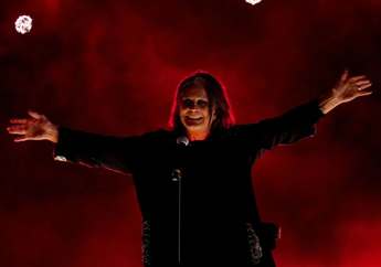 Mimpi jadi Kenyataan, Ozzy Osbourne Akhirnya Manggung Lagi Nyanyiin 'Paranoid' di Commonwealth Games!