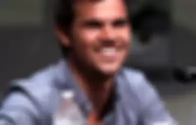 Taylor Lautner