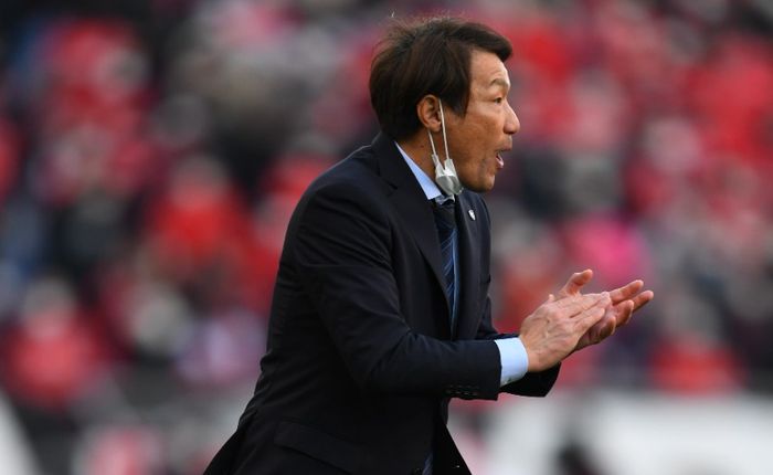 Salah satu pelatih lokal di Liga Jepang, Tomohiro Katanosaka (Gamba Osaka).