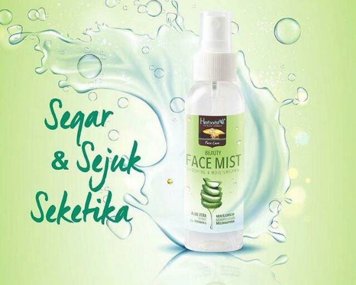 Herborist Aloe Vera Face Mist.