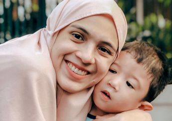 Berawal dari Kecurigaan Atas Tingkah Laku Putra Sulungnya yang Semakin Terlihat Tak Biasa, Nycta Gina Akhirnya Jalankan Tes Biometrik: Anak Aku Limited Edition!