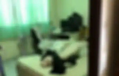 Jatuh dari Kursi dan Meringkuk di Sisi Tempat Tidur, Ayah Kaget pas Tahu Anaknya Tewas Mengenaskan di Dalam Kamar, Penyebab Kematiannya Benar-benar Tak Terduga