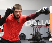 Khabib Nurmagomedov Bakal Babak Belur Meski Menang Lawan Tony Ferguson