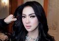 Video Masaknya Viral, Syahrini Tumben Pakai Jaket Murah Harga Ratusan Ribu Rupiah!