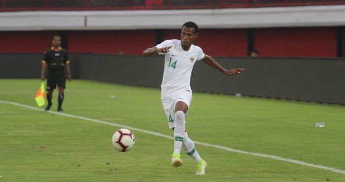 Bek sayap timnas Indonesia, Ruben Sanadi pada laga uji coba kontra Bali United di Stadion Kapten I Wayan Dipta, Gianyar, Bali, Rabu (20/3/2019).