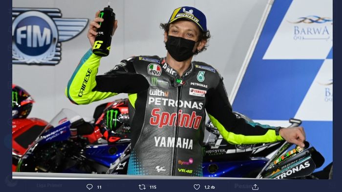 Pembalap Petronas Yamaha SRT, Valentino Rossi, setelah selesai kualifikasi MotoGP Qatar 2021 di Sirkuit Losail, Sabtu (28/3/2021). 