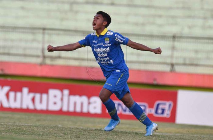 Pemain Persib Bandung, Febri Hariyadi Rayakan Gol ke Gawang Persipura Jayapura dalam laga lanjutan pekan 20 Liga 1 2019 di Stadion Gelora Delta, Senin (23/9/2019)