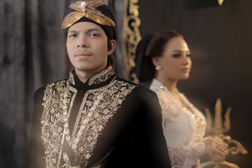 Jadi Nikah Atta Halilintar Pamer Undangan Lamaran Nama Orang Tua Aurel Hermansyah Justru Jadi Sorotan Krisdayanti Atau Ashanty Semua Halaman Pop Grid Id