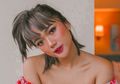 Belahan Dada Terlihat, Tampilan Pangling Marion Jola Saat Pamer Softlens Biru Sukses Jadi Sorotan