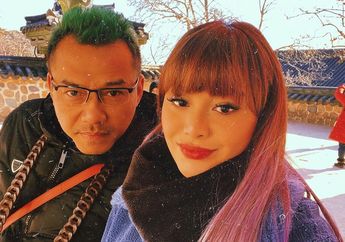 Aurel Hermansyah Unggah Foto Bareng Anang dengan Rambut Hijaunya di Korea, Netizen: Pipi Awet Muda!